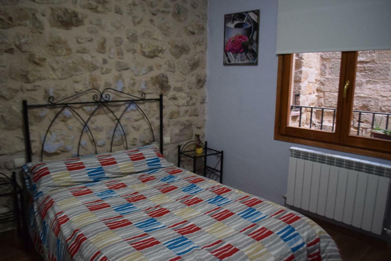 Apartamentos La Muralla Horta de Sant Joan Exterior foto